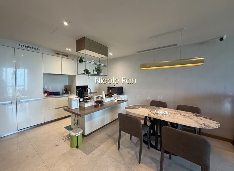 MARINA ONE RESIDENCES image 1 of 10