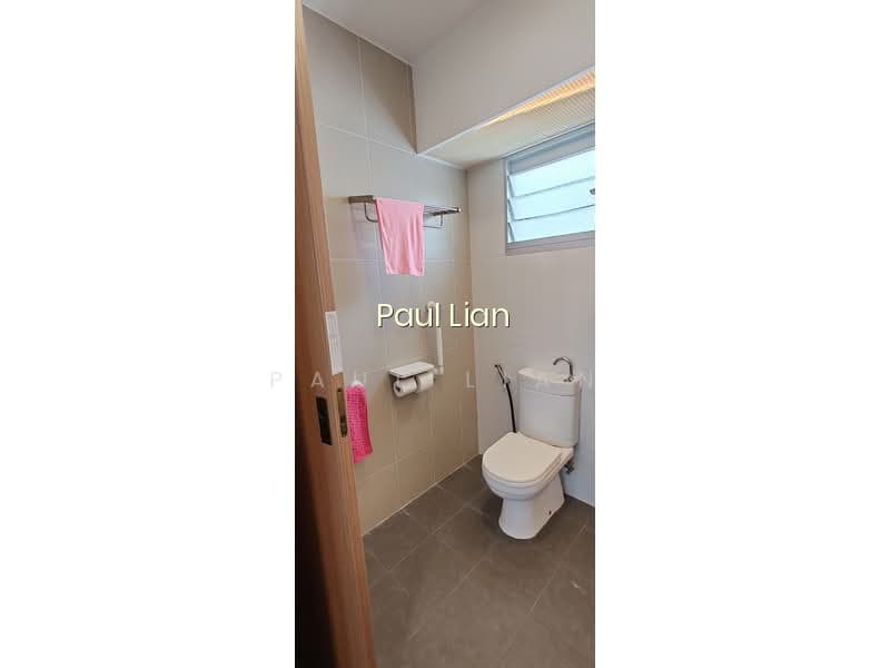 102B CANBERRA STREET image 1 of 10