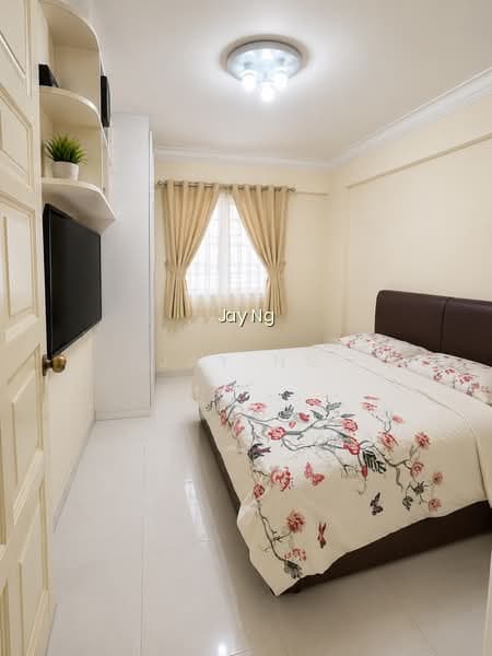 180 ANG MO KIO AVENUE 5 image 1 of 5