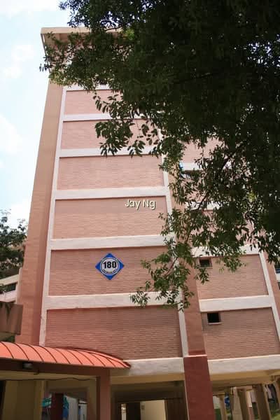 180 ANG MO KIO AVENUE 5 photo 3
