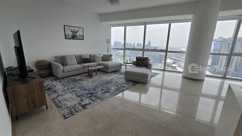MARINA BAY RESIDENCES photo 2
