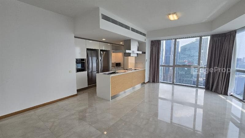 MARINA BAY RESIDENCES photo 4