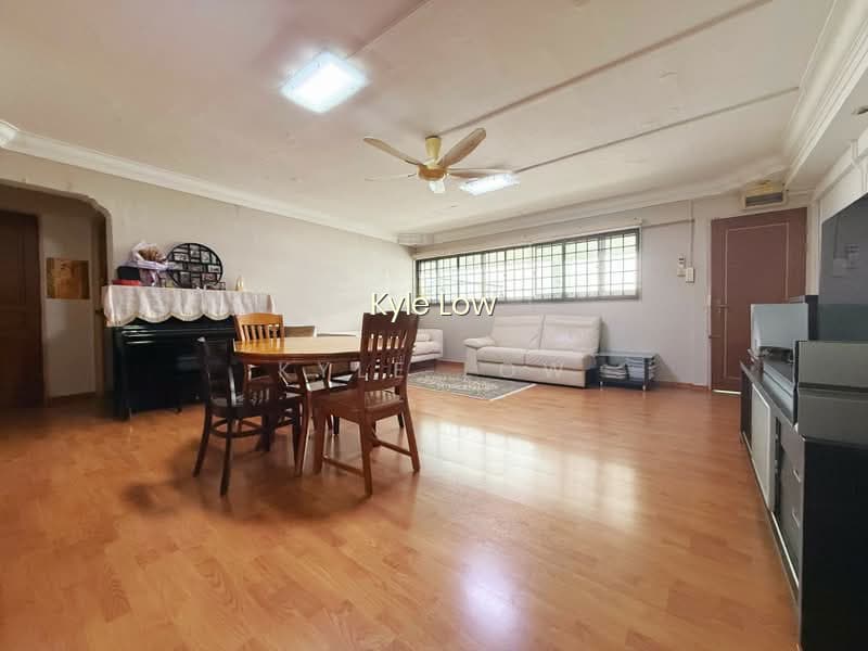 207 BUKIT BATOK STREET 21 image 1 of 8