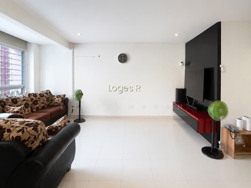 716 TAMPINES STREET 71 image 1 of 9