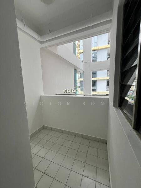 RIDGE COURT photo 4