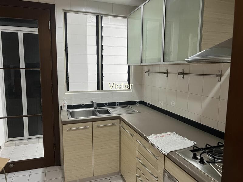 RIDGE COURT photo 5