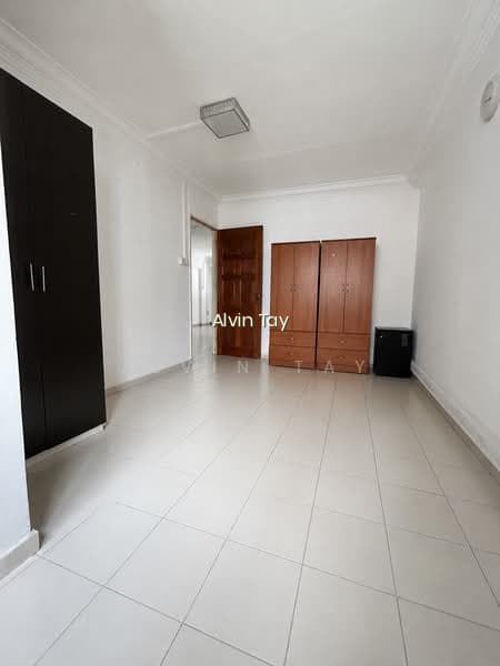 862 YISHUN AVENUE 4 image 1 of 7