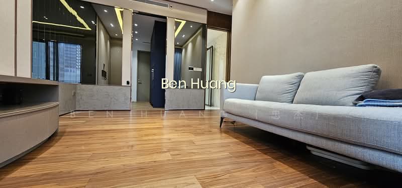 8 HULLET photo 3