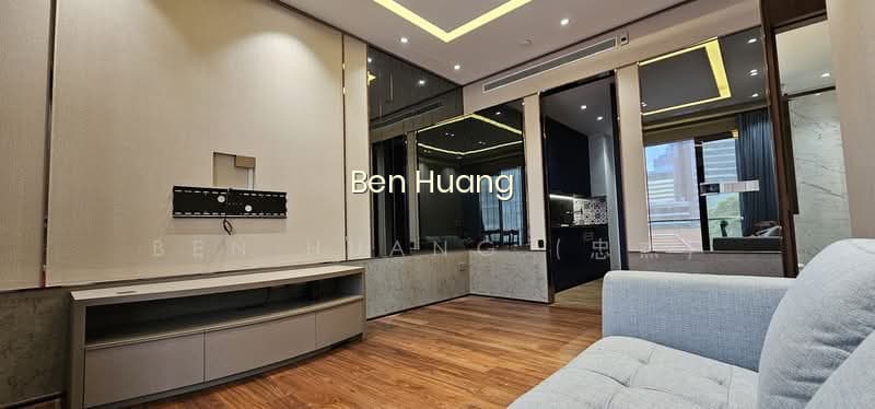 8 HULLET photo 4