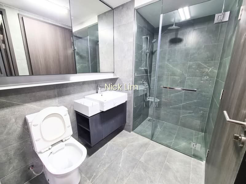 RIVERFRONT RESIDENCES photo 2