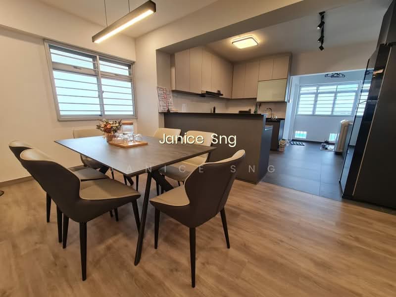 343 TAMPINES STREET 33 image 1 of 6