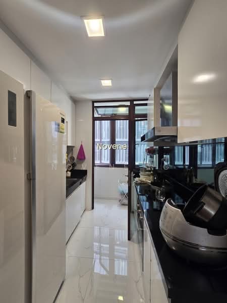 NIVEN LOFT 4