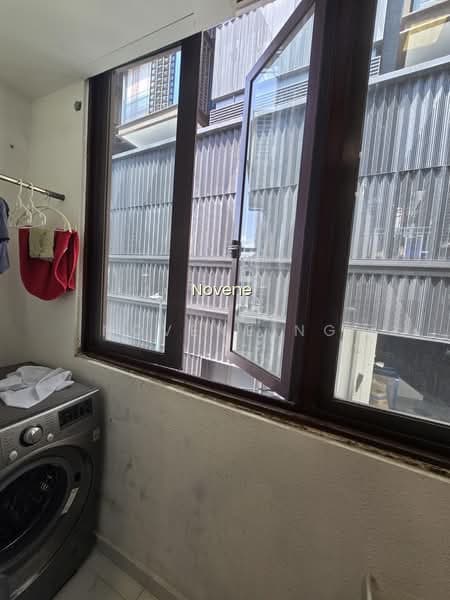 NIVEN LOFT 7