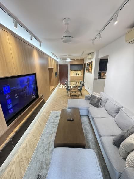 RIVERPARC RESIDENCE photo 2