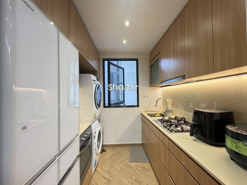 RIVERPARC RESIDENCE photo 3
