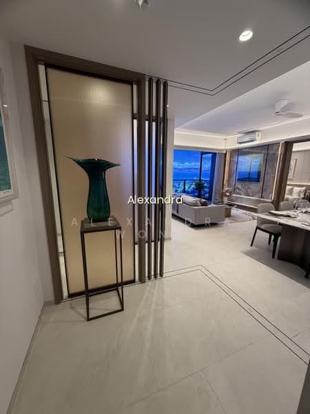 VELA BAY photo 2