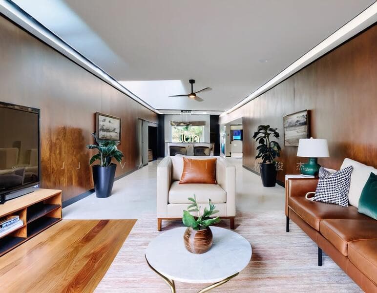 RIDGEWOOD CONDOMINIUM image 1 of 10