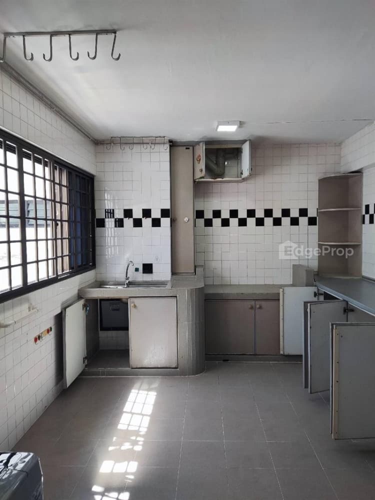 659 YISHUN AVENUE 4 photo 3