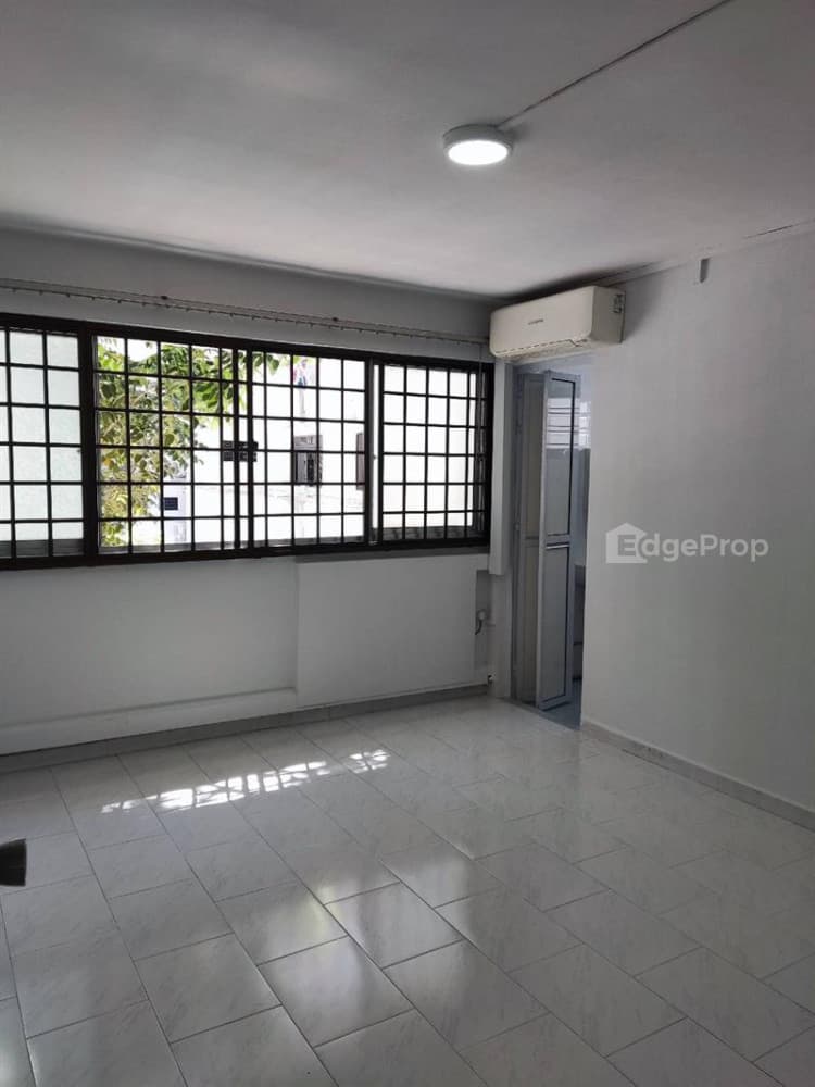 659 YISHUN AVENUE 4 photo 4