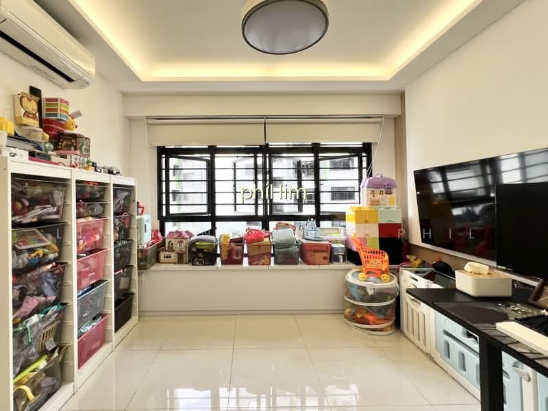 111B ALKAFF CRESCENT image 1 of 9