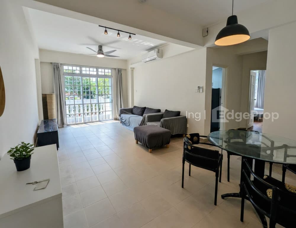 133 HEMMANT ROAD image 1 of 6
