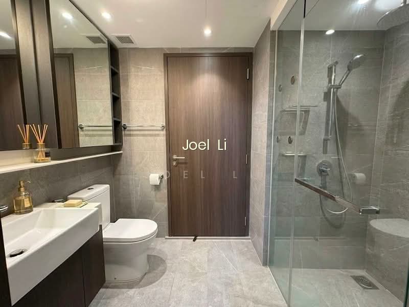 RIVERFRONT RESIDENCES photo 2