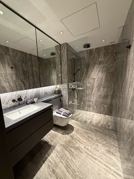 NEWPORT RESIDENCES photo 2