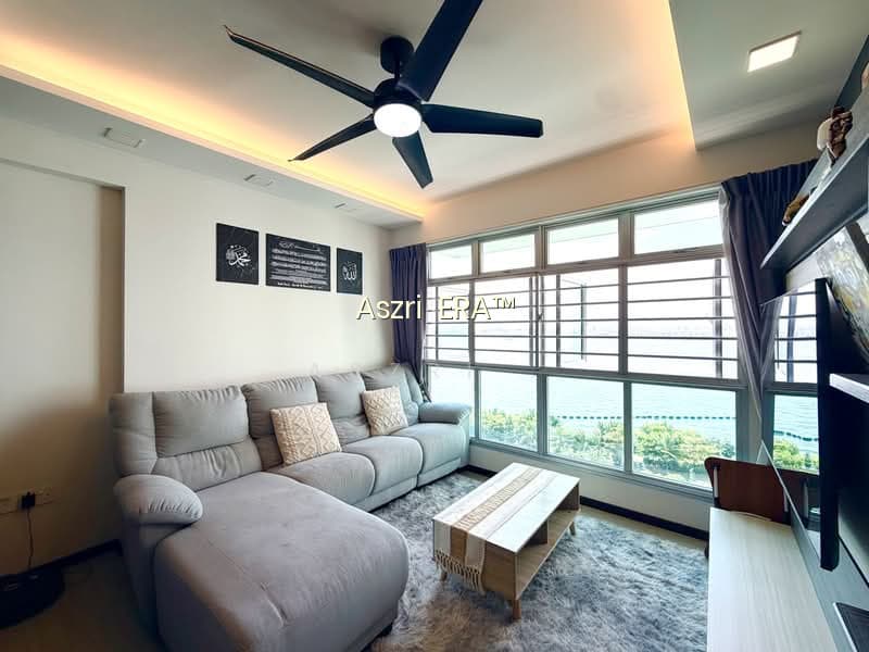 421B NORTHSHORE DRIVE image 1 of 10