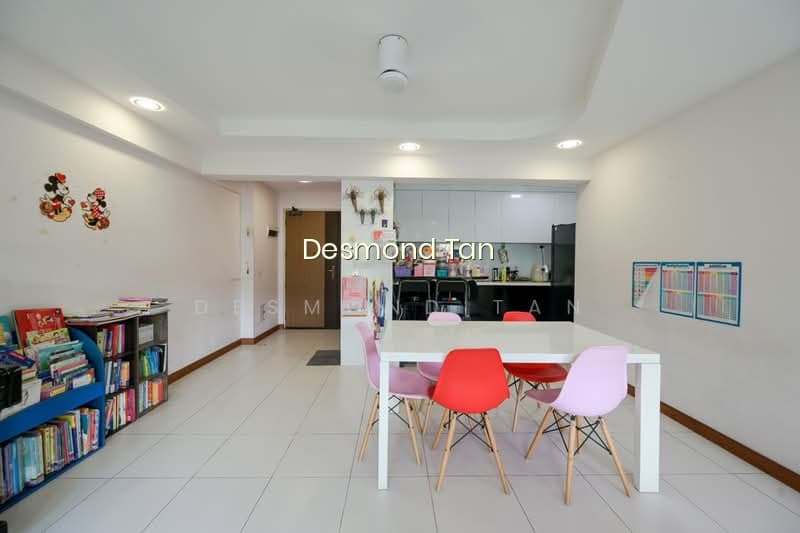 273B PUNGGOL PLACE image 1 of 10