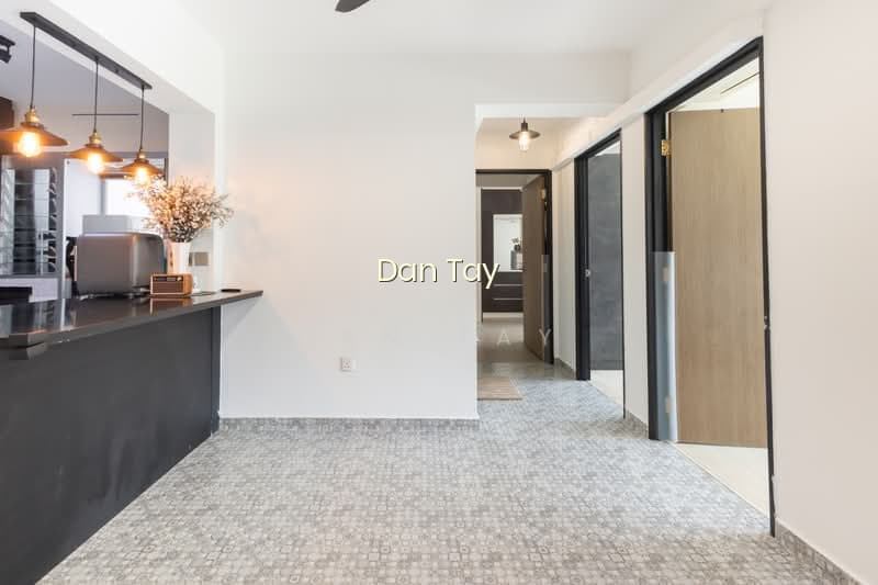 365C SEMBAWANG CRESCENT photo 2