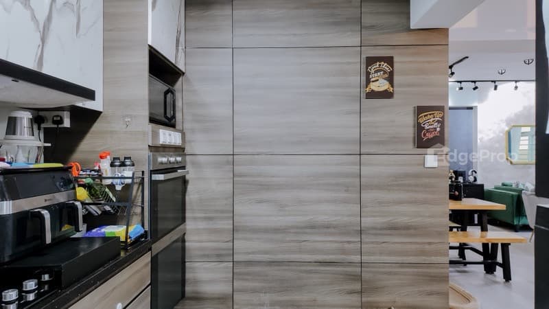 126D CANBERRA STREET image 1 of 10