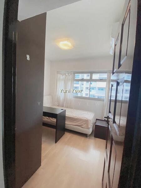 50 STRATHMORE AVENUE photo 4