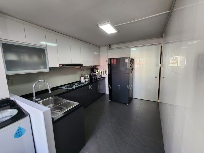 241 JURONG EAST STREET 24 photo 5
