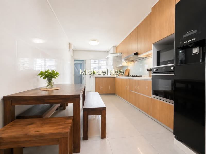 302 ANG MO KIO AVENUE 3 image 1 of 5