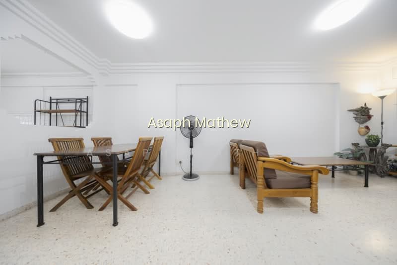 230 SERANGOON AVENUE 4 photo 4