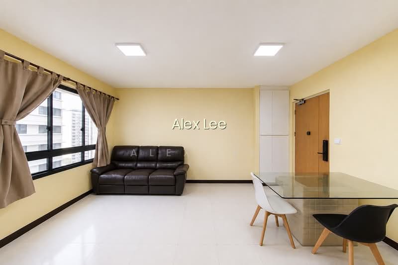 258B PUNGGOL FIELD image 1 of 10