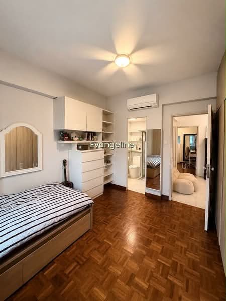 WEST BAY CONDO photo 5