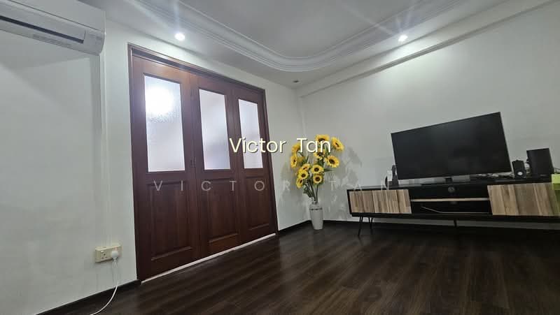 331 SERANGOON AVENUE 3 photo 2