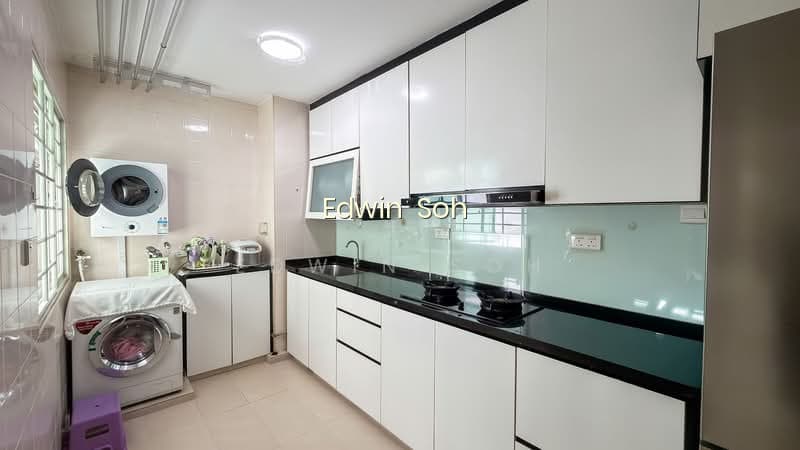 201D PUNGGOL FIELD image 1 of 10