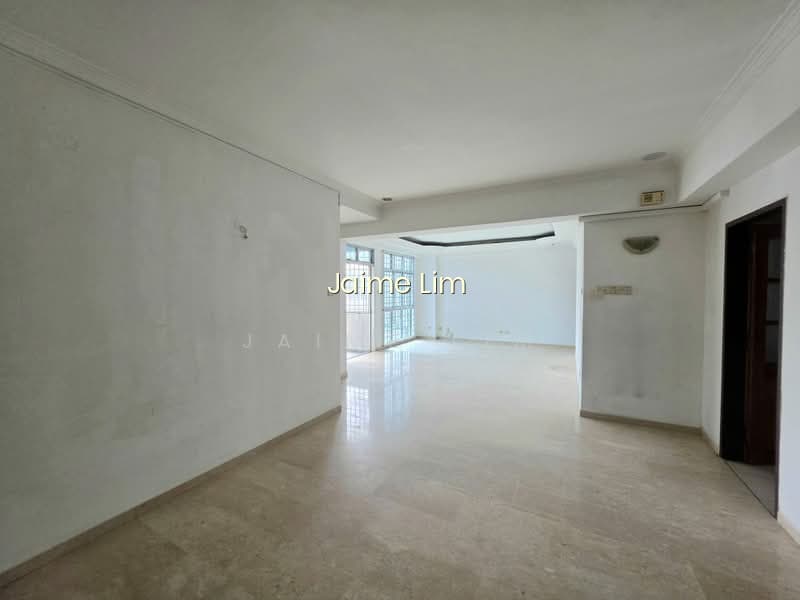 AVA TOWERS photo 2
