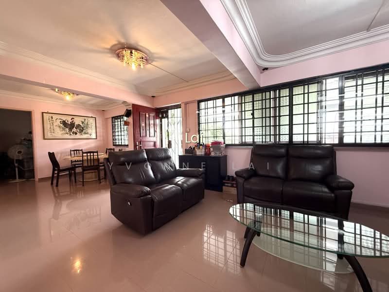 176 ANG MO KIO AVENUE 4 image 1 of 10
