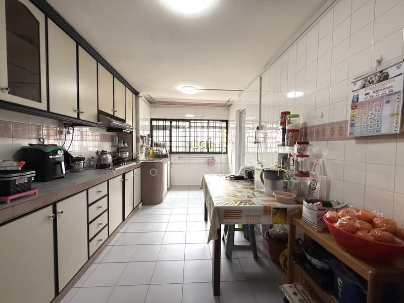 176 ANG MO KIO AVENUE 4 photo 3
