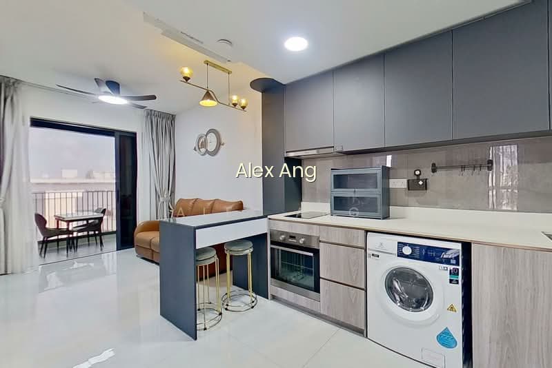 RIVERFRONT RESIDENCES photo 3