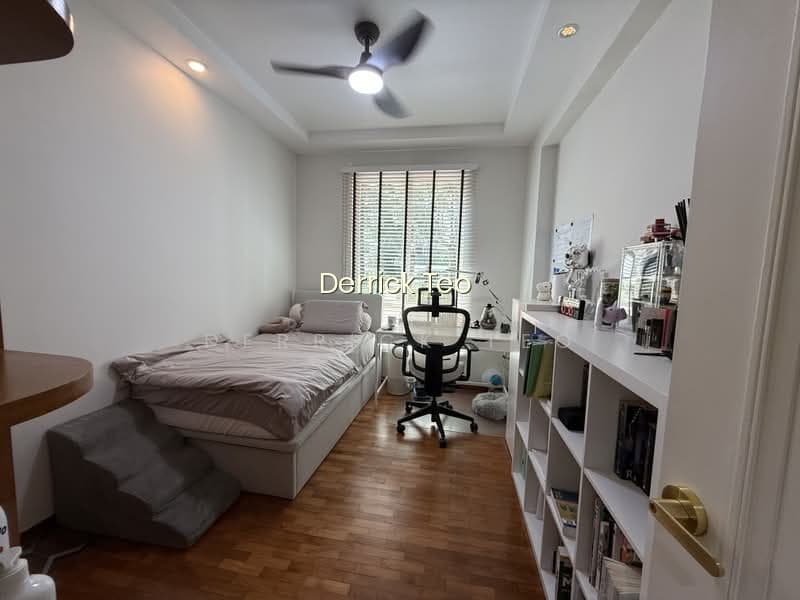 YISHUN EMERALD photo 2