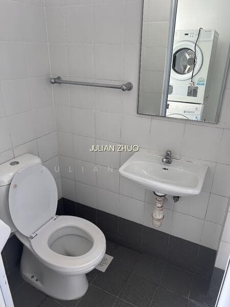 SUITES @ CAIRNHILL photo 6