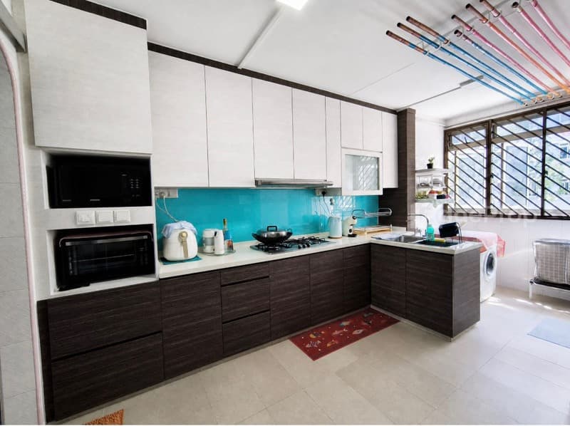 472 PASIR RIS DRIVE 6 image 1 of 9