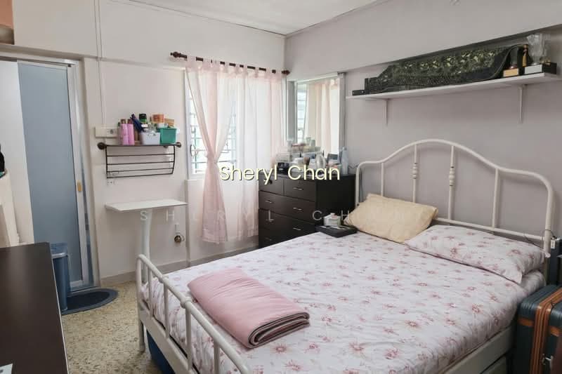 24 MARSILING DRIVE image 1 of 8