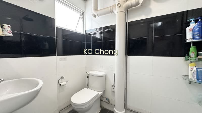 124 PAYA LEBAR WAY photo 3