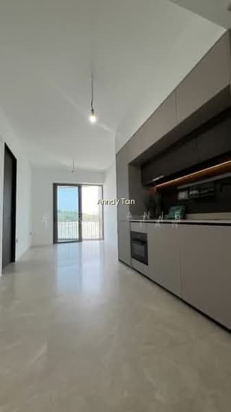 THE REEF AT KING'S DOCK image 1 of 10
