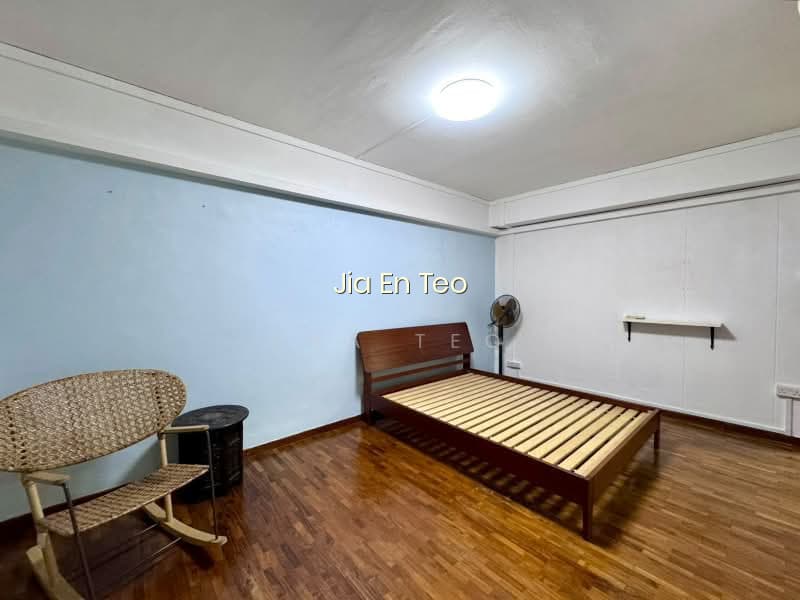 329 TAMPINES STREET 32 photo 3